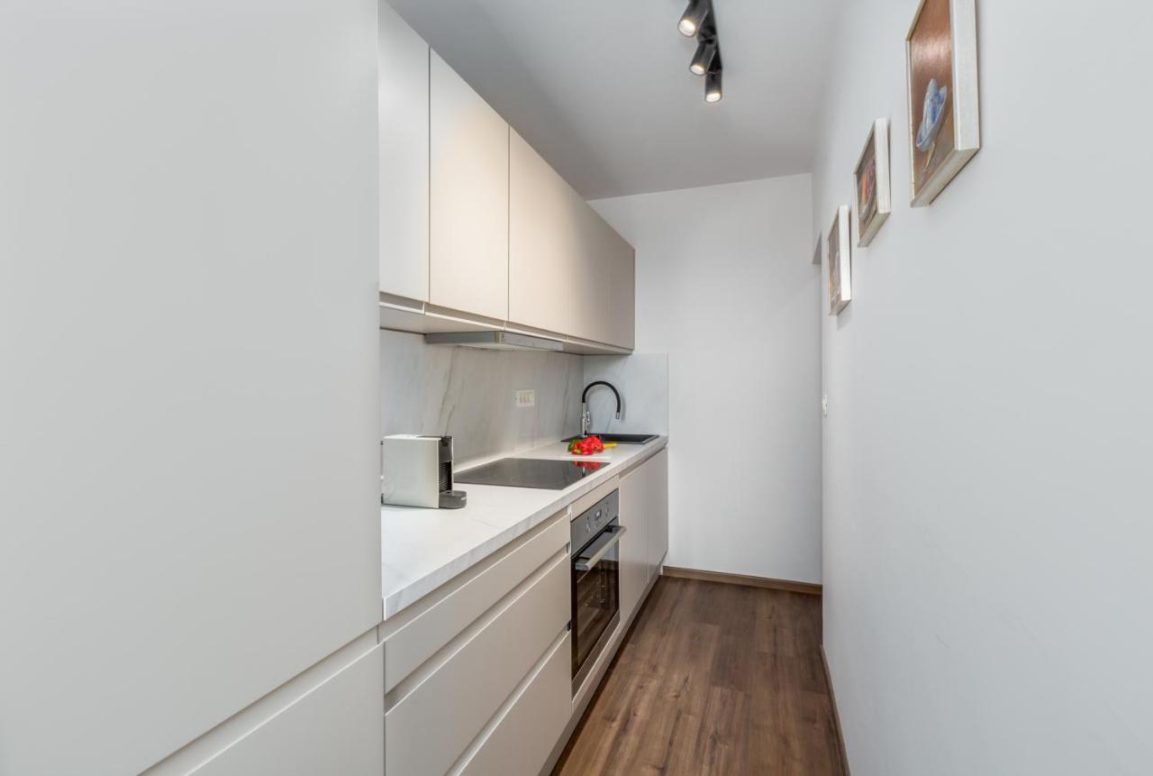 Saint Vitus Apartment โรวีน ภายนอก รูปภาพ