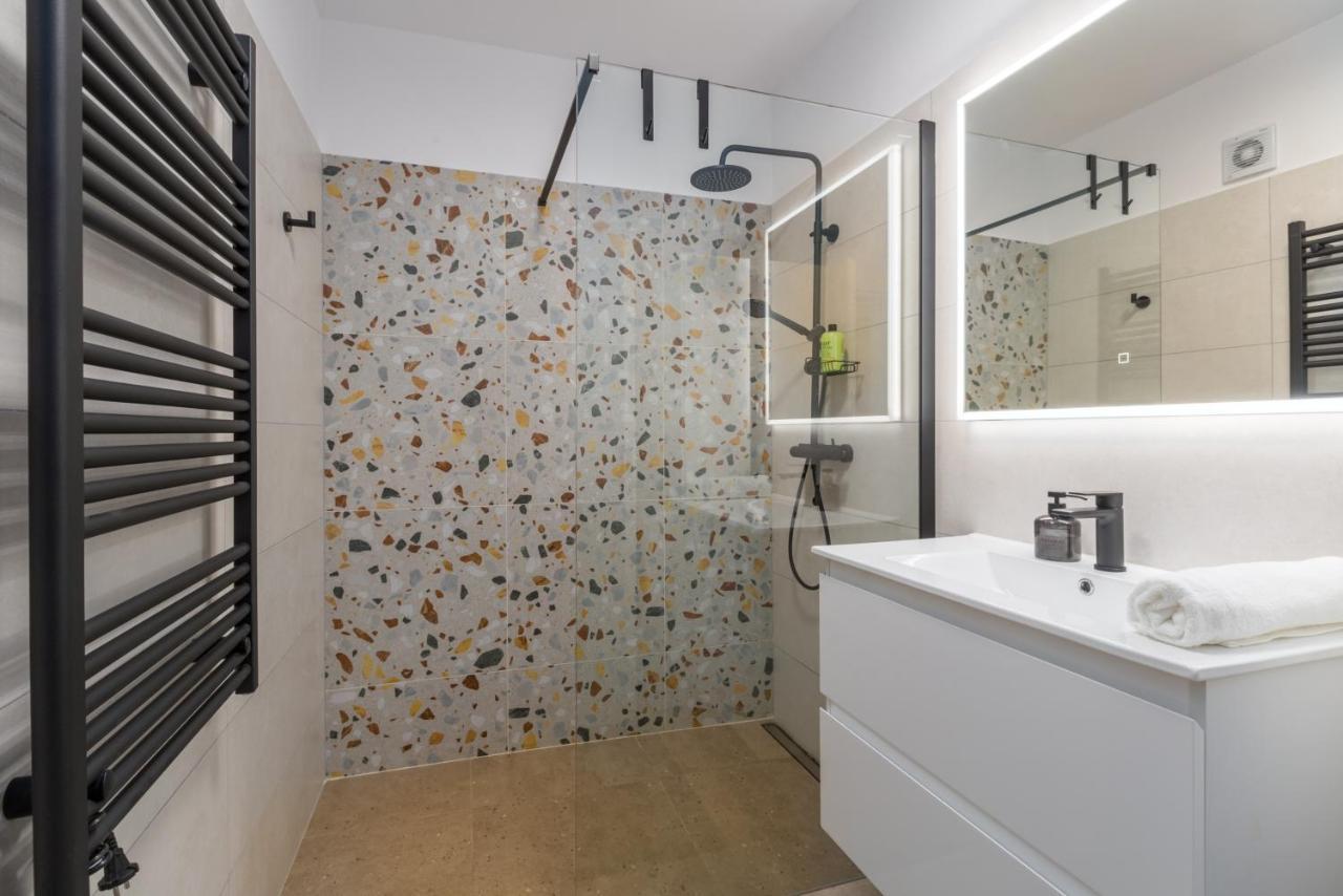 Saint Vitus Apartment โรวีน ภายนอก รูปภาพ
