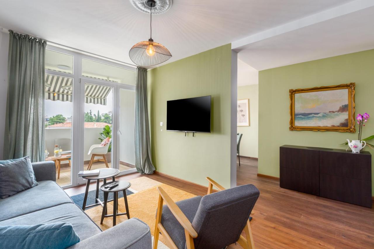 Saint Vitus Apartment โรวีน ภายนอก รูปภาพ