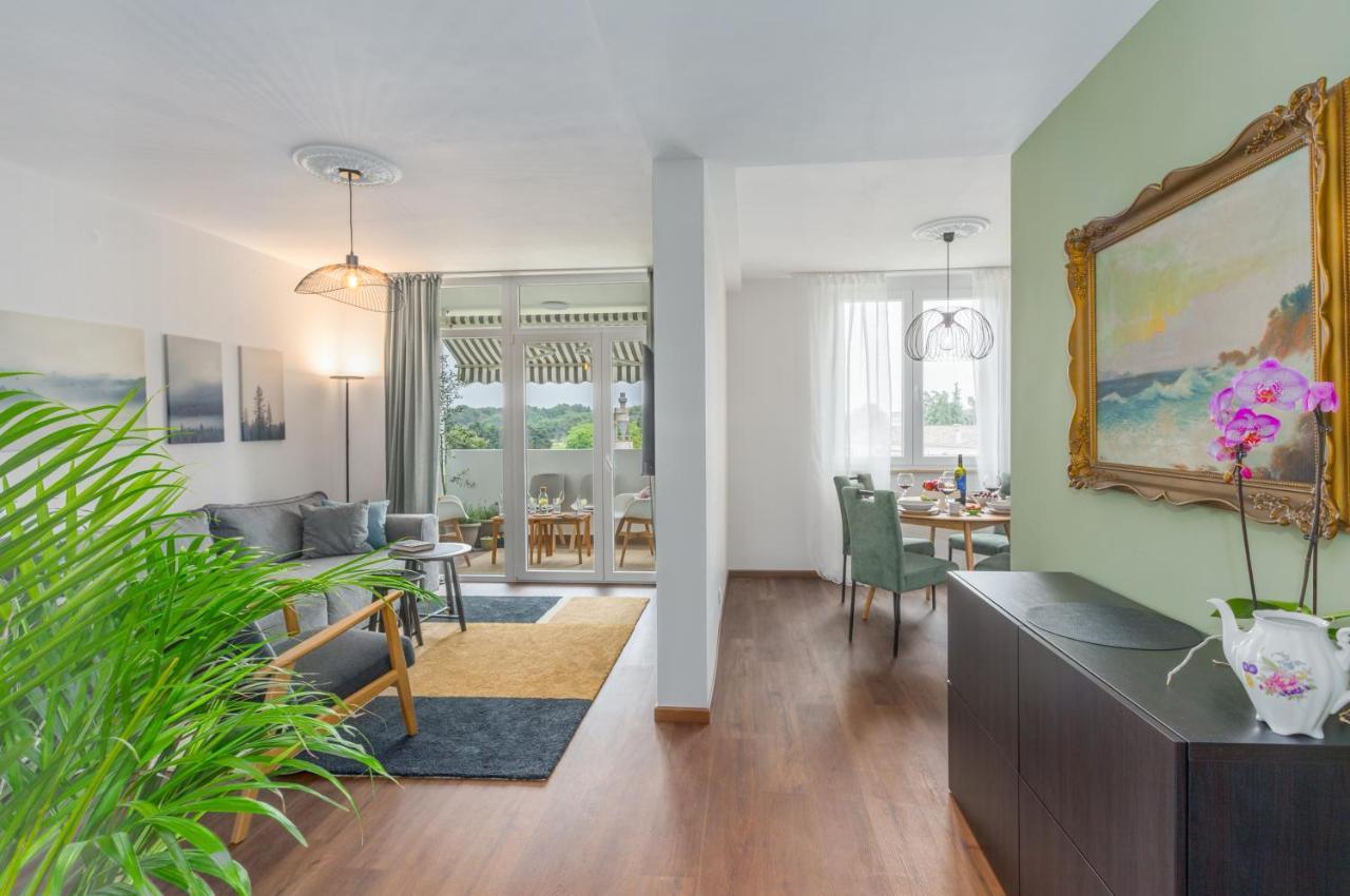 Saint Vitus Apartment โรวีน ภายนอก รูปภาพ
